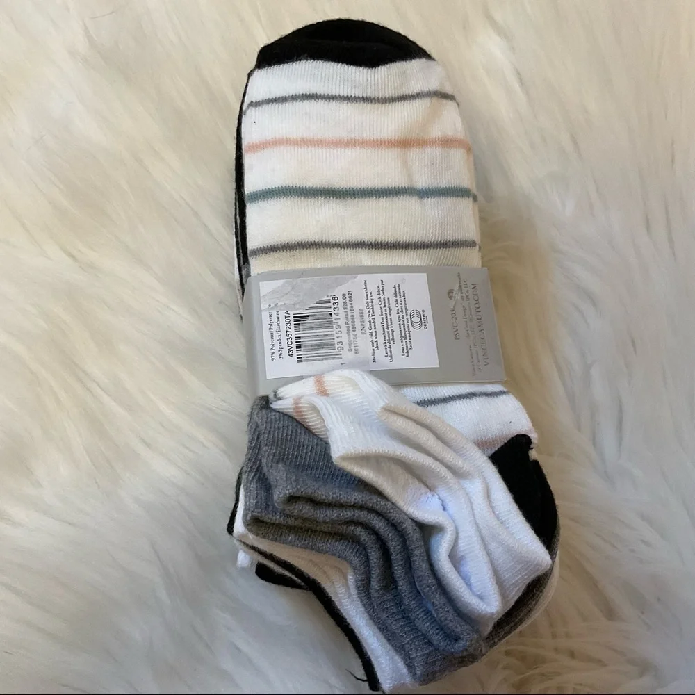 Vince Camuto Low Cut Socks - NWT - 20 Pairs